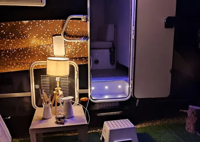 Autocaravana En El Centro De Bienestar Tfm 加的斯